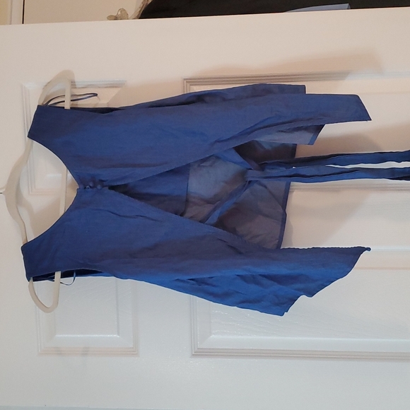 Glamorous denim cut out back crop top - Picture 3 of 5